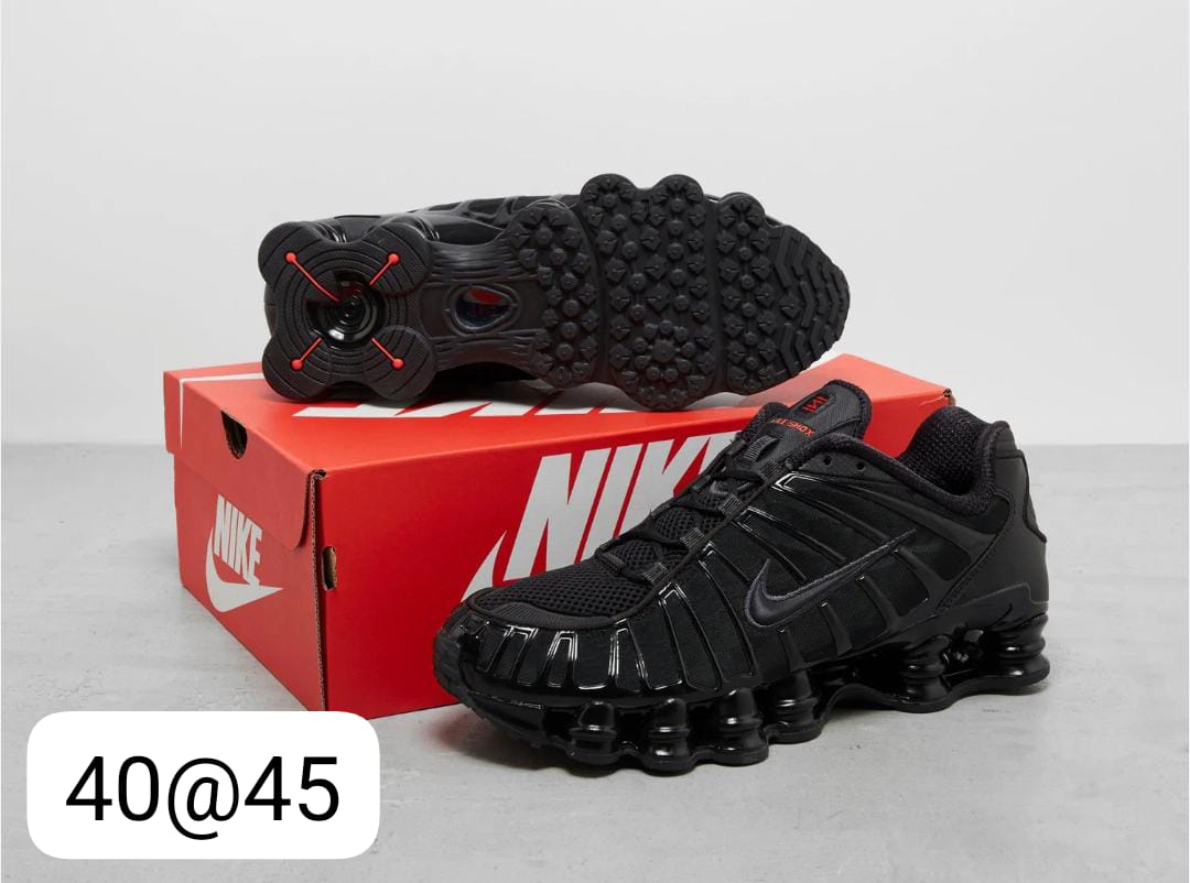 NIKE SHOX TOTAL BLACK