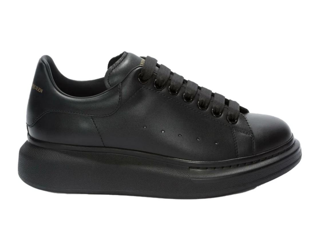 MCQUEEN TOTAL BLACK