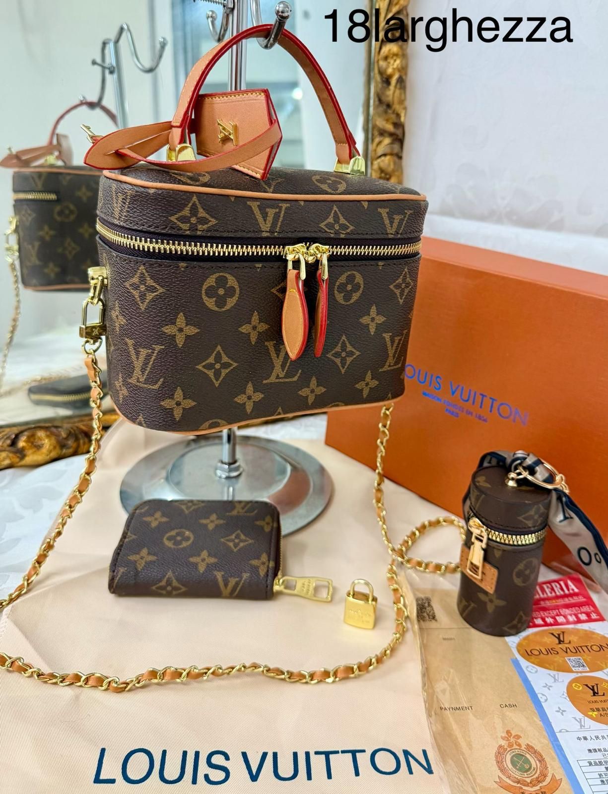 LOUIS VUITTON BAULETTO
