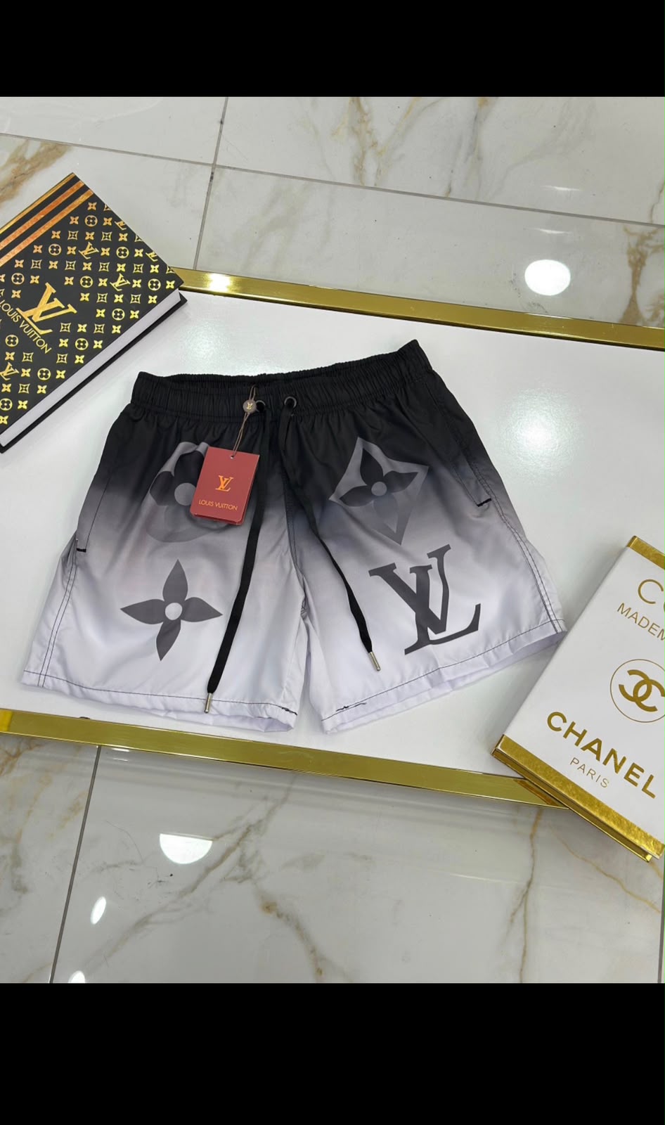 COSTUME LOUIS VUITTON