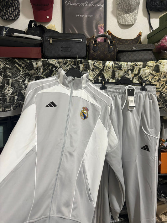 TUTA COMPLETA REAL MADRID 25/26