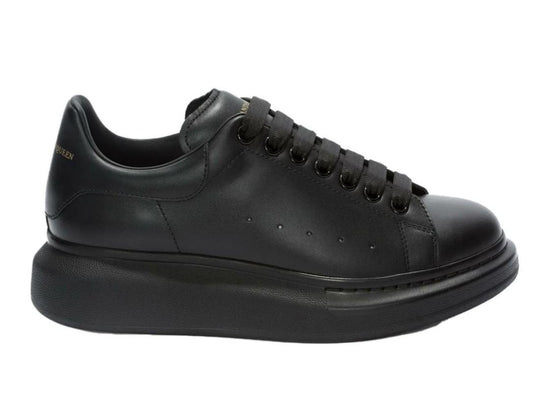 MCQUEEN TOTAL BLACK